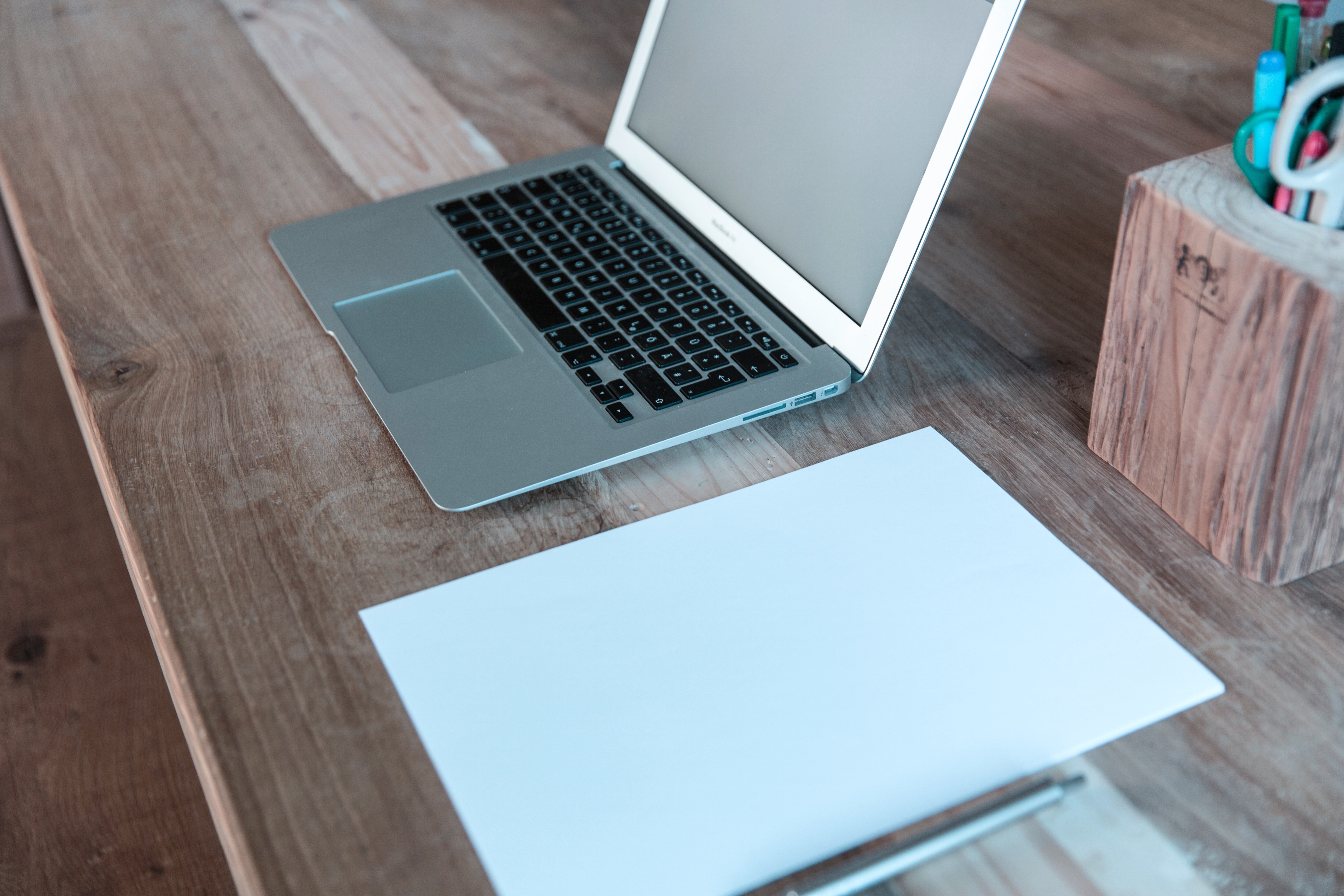 Rédactrice Web et Confinement : 10 Astuces pour Survivre